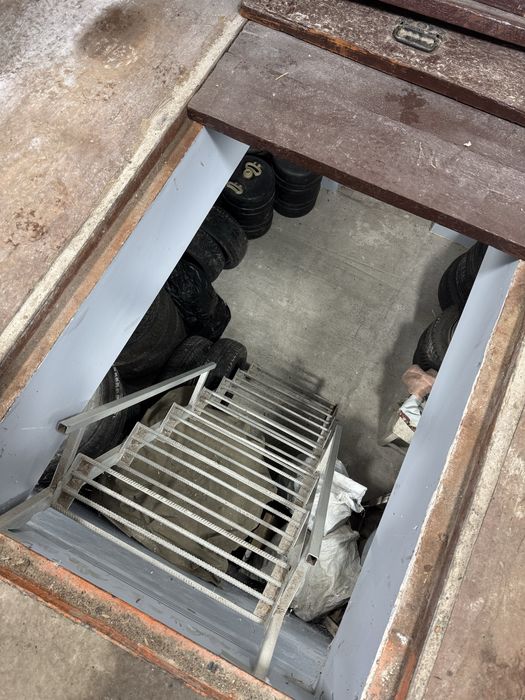 Продам капітальний цегляний гараж в центрі чернігова АК29