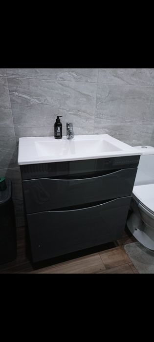 Продам умывальник тумба