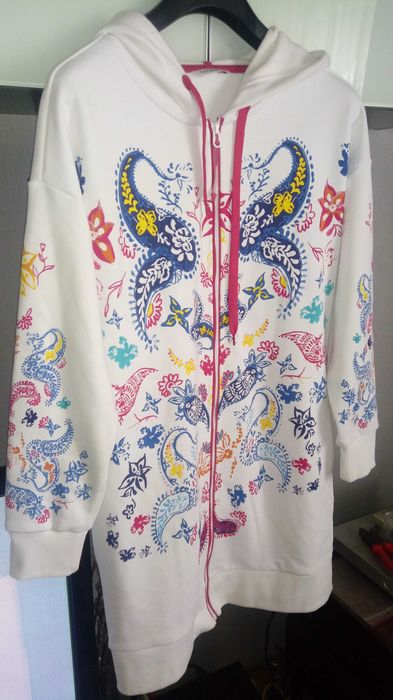 Bluza TATUUM r.M z kapturem