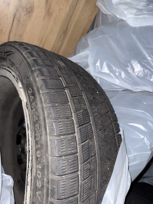 Зимняя Резина 245 45 19 / 275 40 19
