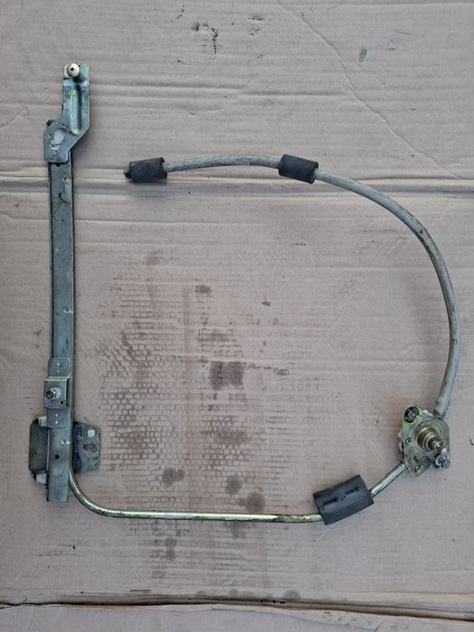 Mechanizm szyby drzwi podnośnik Fiat 126p Maluch
