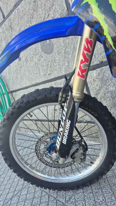 YAMAHA YZ 250F  11-2005 MATRICULADA, com 2 LUGARES de livrete, revisão completa feita, PRONTA A ANDAR! - VENDA OU TROCA