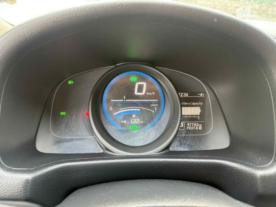 Nissan e-NV 200 Evalia (40 квт/ пасажир 7/ тепловий насос/ підігрів)