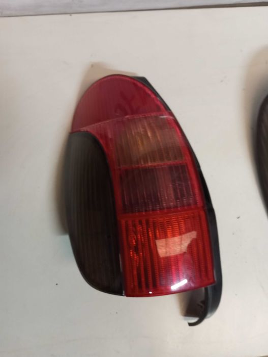 Farolins traseiros Peugeot 306