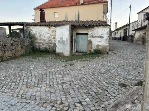 Casa em Pedra perto Foz Sabor
