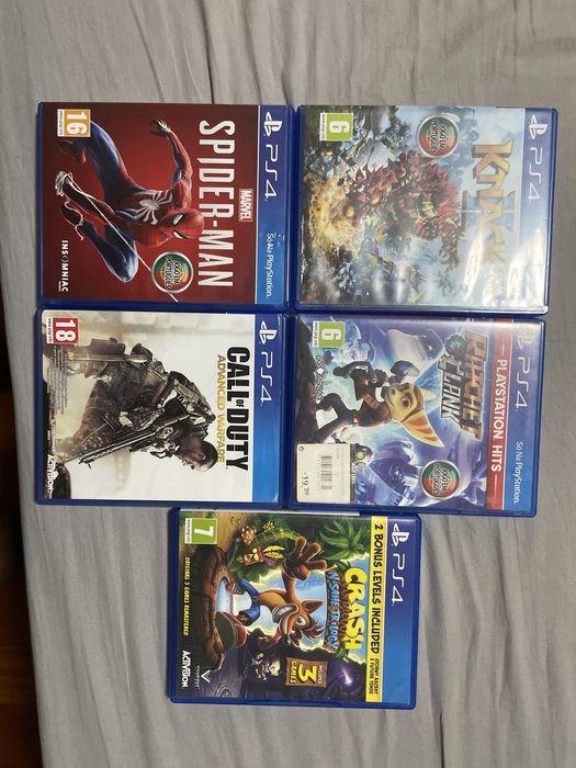 Ps4 Pro 1T (quase nova) com jogos