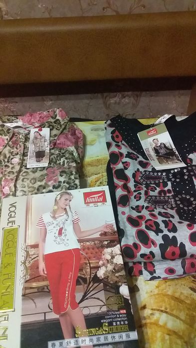 Продам новые трикотажные костюмы производства Китай.