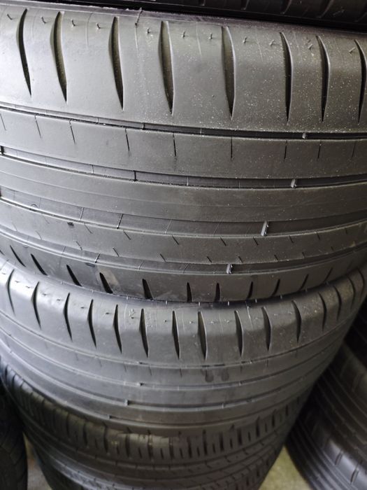 235/45/17 Semi novos