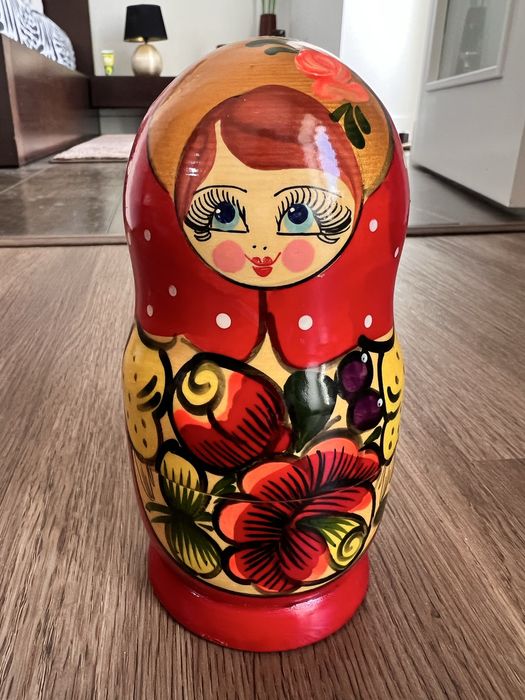 Bonecas Matrioskas madeira pintadas a mão