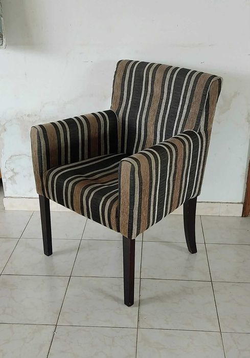 "Antigos" 4 Cadeirões Vintage estilo Nórdico. REPARADOS - CONSISTENTES!