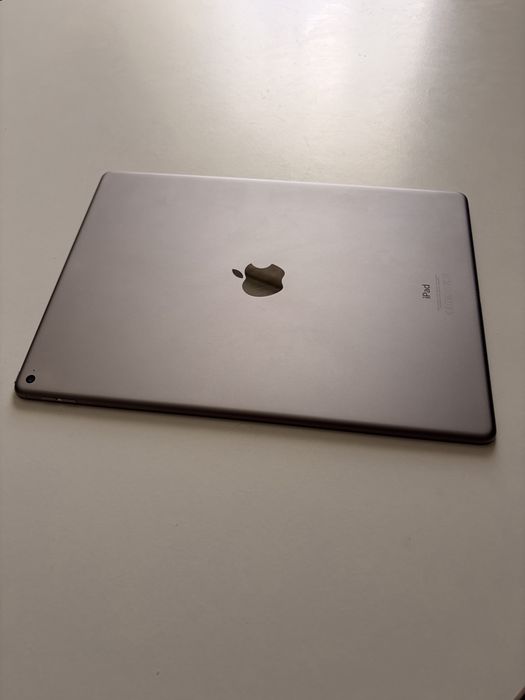 iPad Pro 12.9 2015 Space Gray 32GB ідеальний стан Apple Pencil
