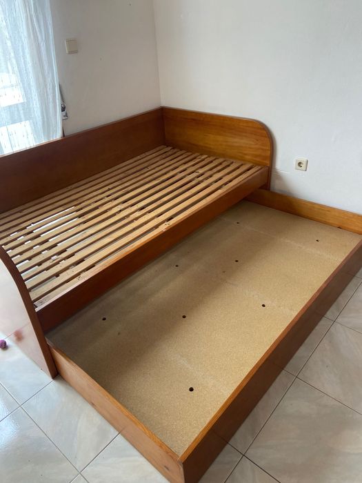 Cama estúdio e cama dupla