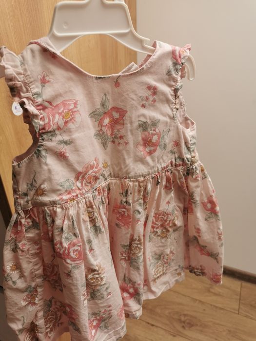 Śliczna sukienka dla dziewczynki w 80 H&M