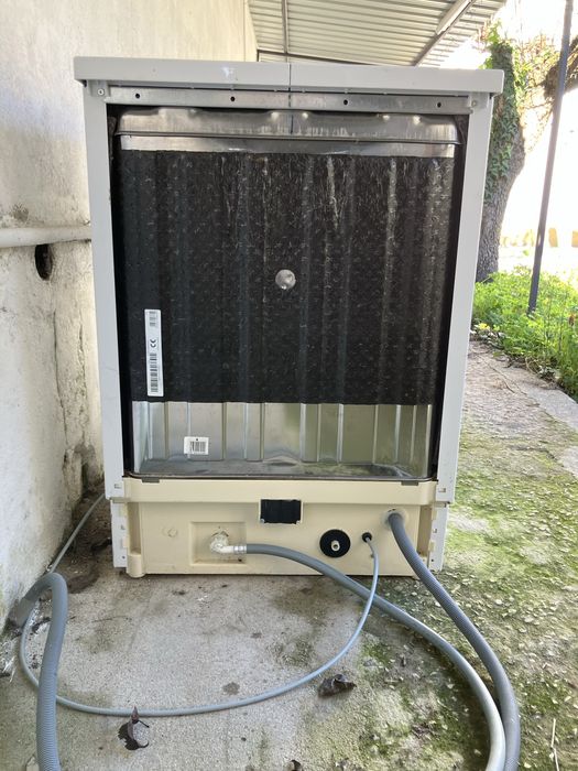 Maquina lavar loica c/avaria