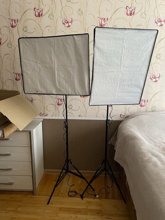 Студійне світло