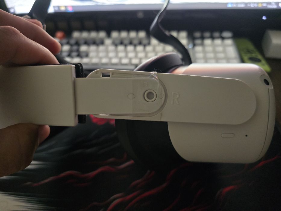 Окуляри віртуальної реальності Meta Oculus Quest 2 128 Gb