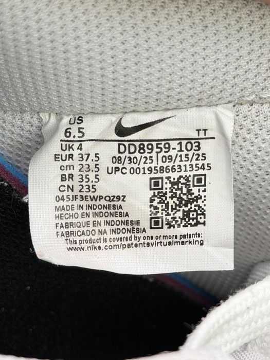 Buty Sportowe Nike Air Force 1 '07 Low Biały Czarny Rozmiar 37.5