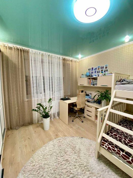 2-к квартира з ремонтом Буча центр