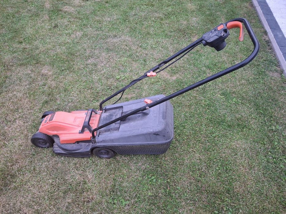 Kosiarka elektryczna Black&Decker plus podkaszarka Parkside