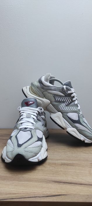 New Balance 9060 42r.
