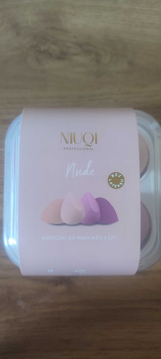 Gąbeczki do makijażu 4 sztuki NIUQI