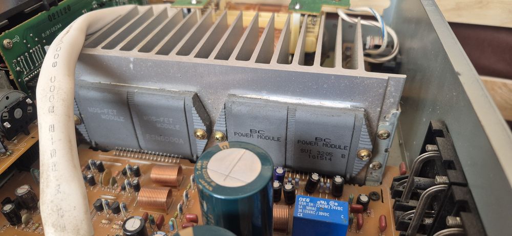 Technics SU A700