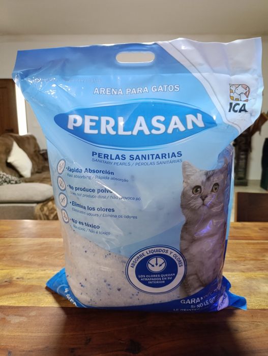 Areia para gatos, Sílica, marca Ica/ Perlasan, 7,50 kg