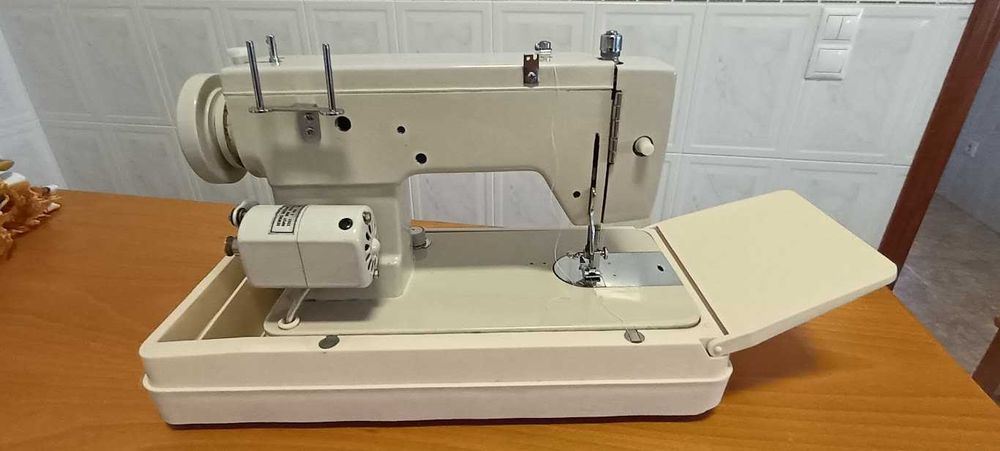 Máquina de Costura Deluxe zig-zag