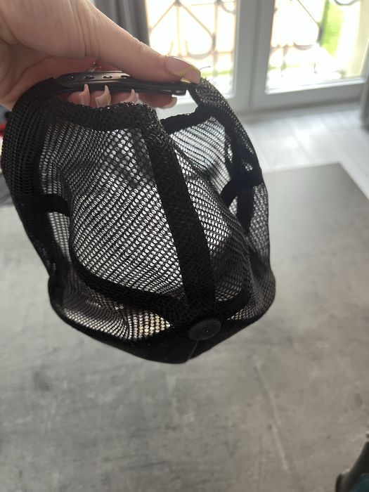 Czapka adidas z siatką