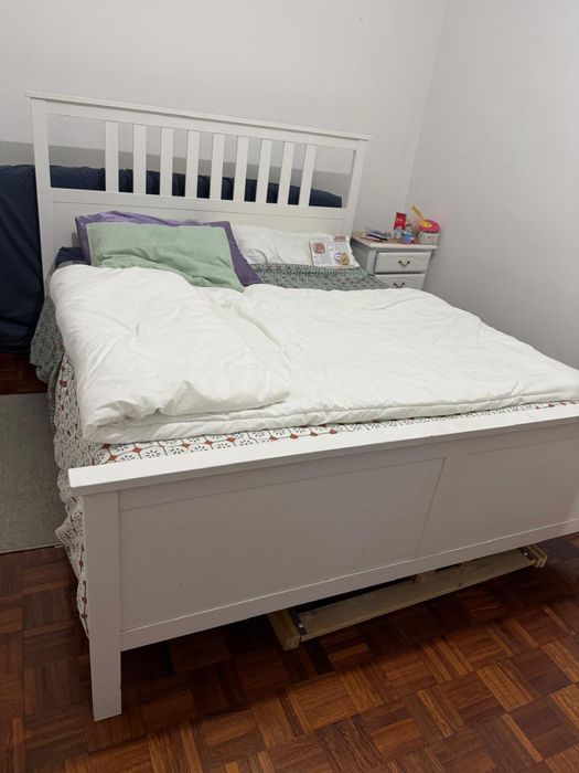 Cama casal ikea usada