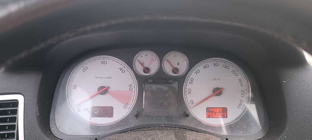 Peugeot 307 SW 1.6 HDi - 5 a 7 Lugares