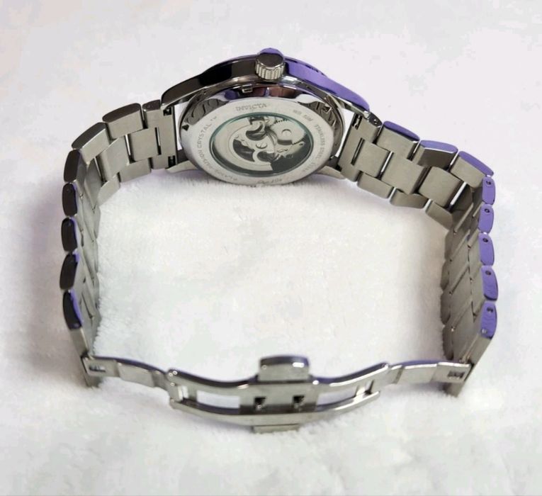 Invicta Objet D'Art годинник