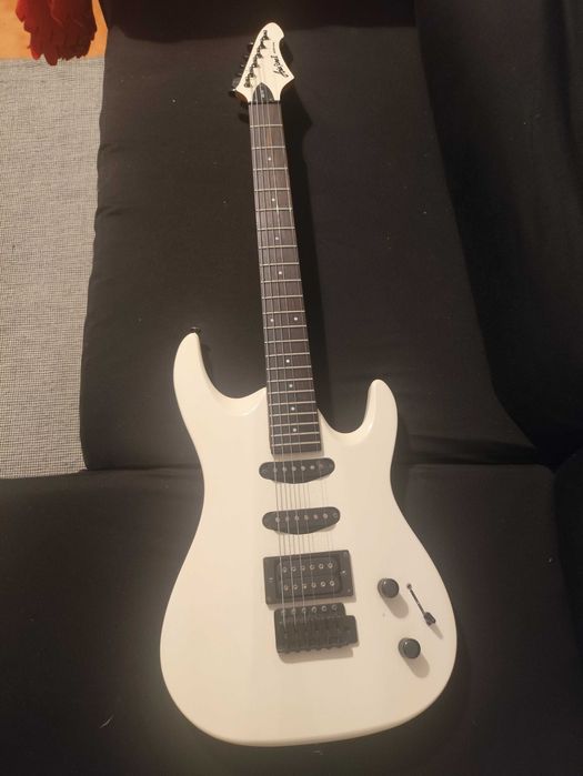 Guitarra Aria Pro 2 Branca