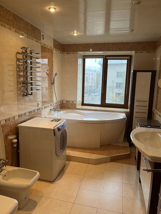 Здам в оренду 4 ком. Центр, Б.Ковалевка