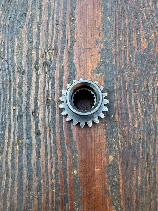 zebatka tryb walu napedu kosza kosz wal Suzuki rmz 250 r 10-23