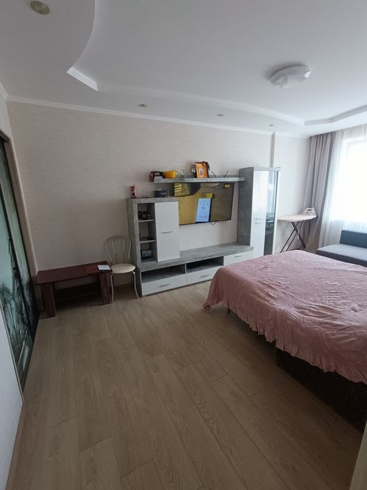 Продам 2 кімн. ЖК Лісовий квартал , вул. Київська, 245