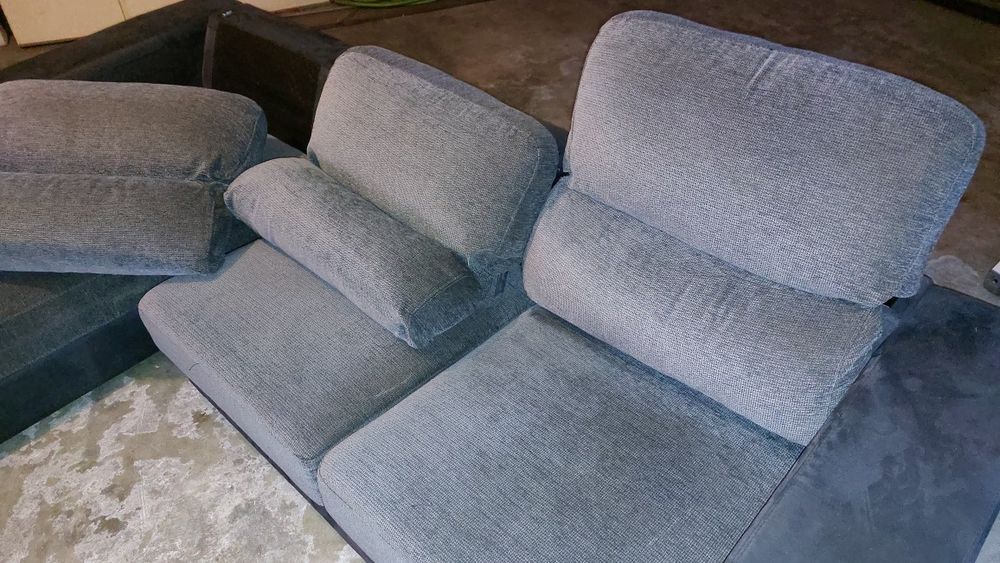 Sofá com chaise longue