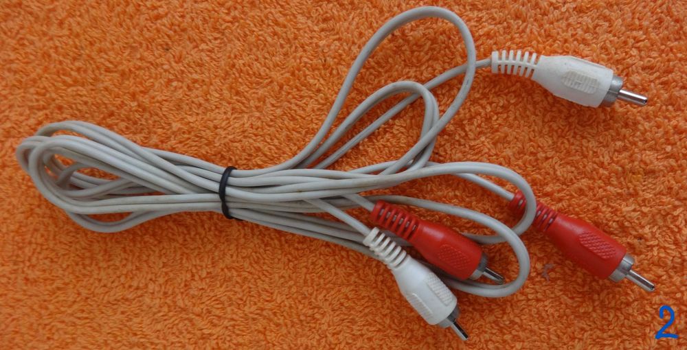 Diverse Set of Connection Cables427389735739729922