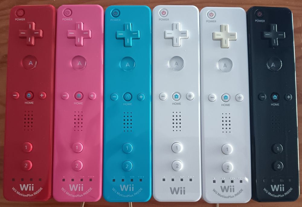 Conjunto Comando Wii Motion Plus Inside + Nunchuk Vermelho