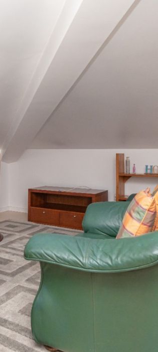 Móvel TV cerejeira com gavetas - DESOCUPAR ATE DIA 14 FEVEREIRO!