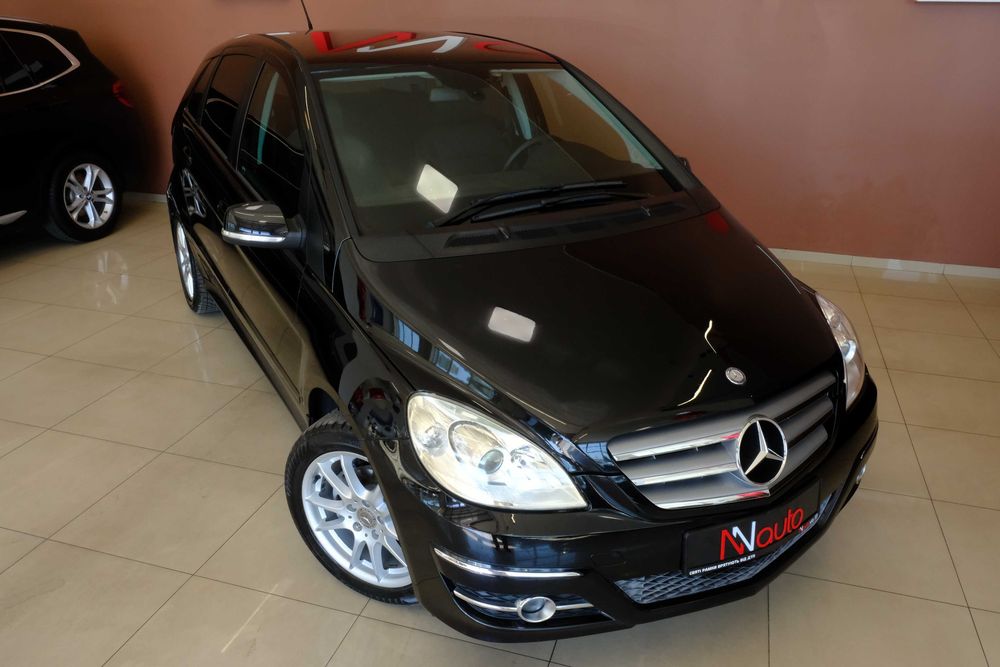 Mercedes B-Class 2011