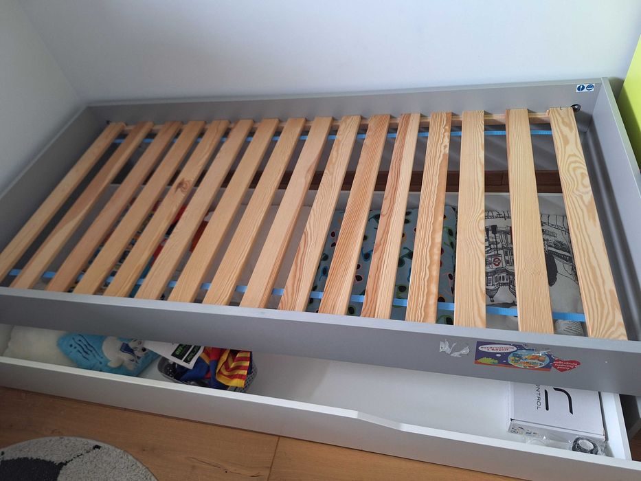Łóżko Meblik 90x190cm z pojemną szufladą