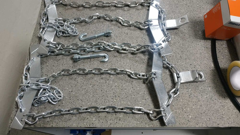 Цепи противоскольжения для грузовика. ПДВ.