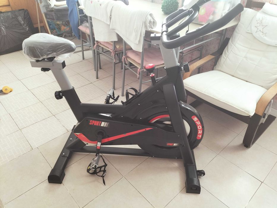 bicicleta estatica nova