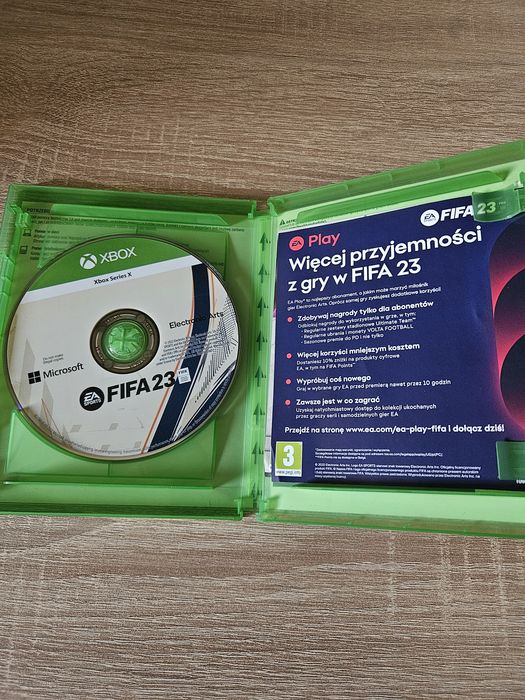 Fifa 23 xbox series x PL stan bardzo dobry