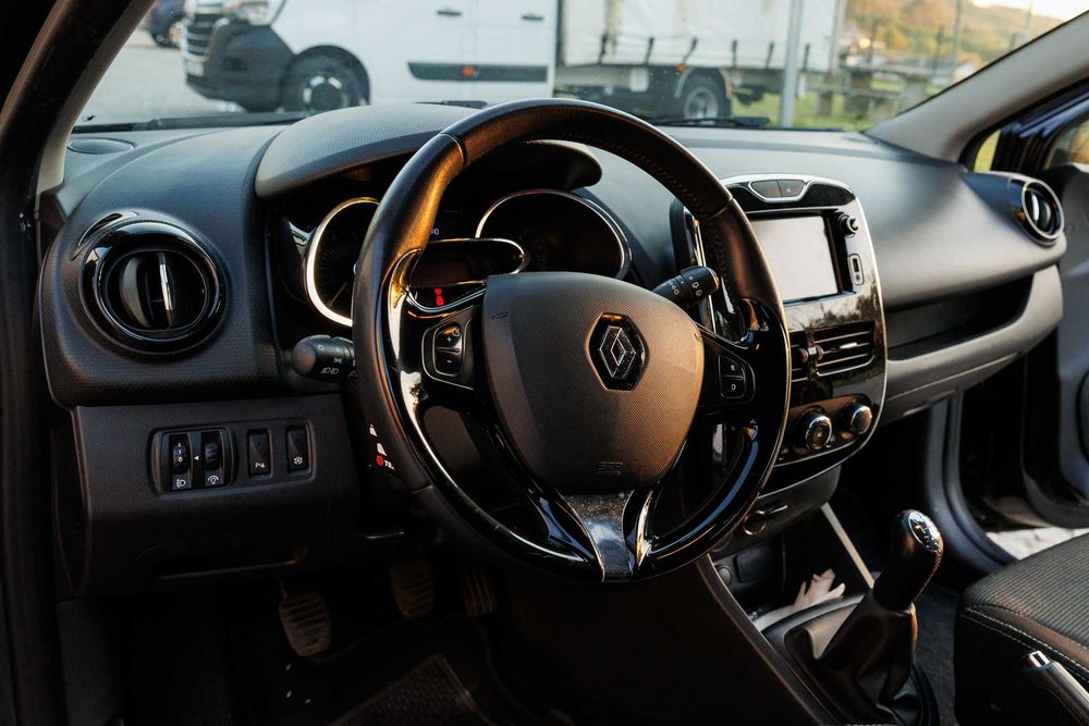 Renault Clio III 1.5 dCi Dynamique S – Económico, Fiável e Confortável