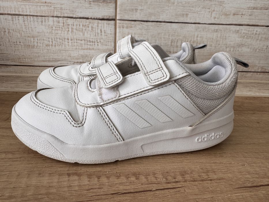 Білі кросівки Adidas дитячі fr 32 us 1