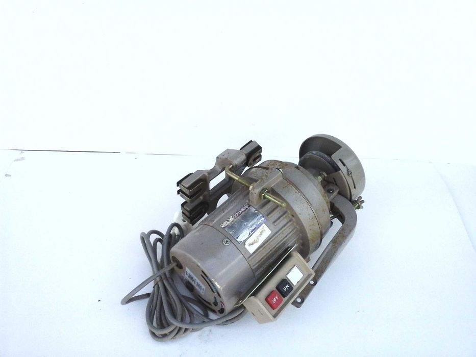 Motor para Maquina de Costura Industrial monofasico em excelente estado