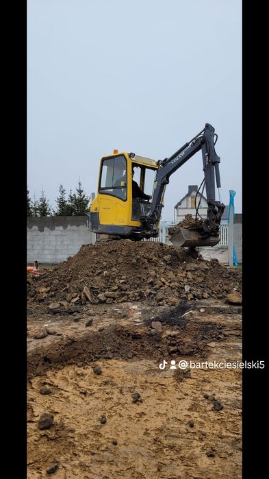 Usługi minikoparką, montaz szamb uslugi glebogryzarka