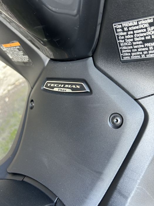 Com apenas 300 kms - T-Max 560 Tech Max